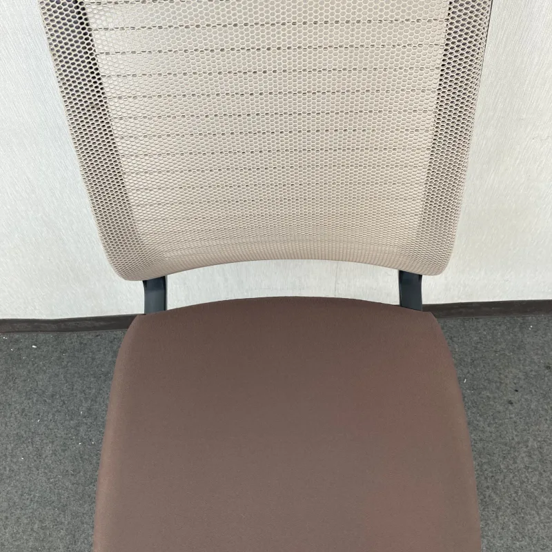 シンクチェアを125脚クリーニング