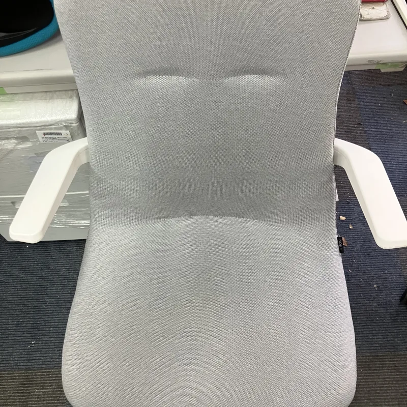 モブチェア　黄ばみの汚れ 50脚