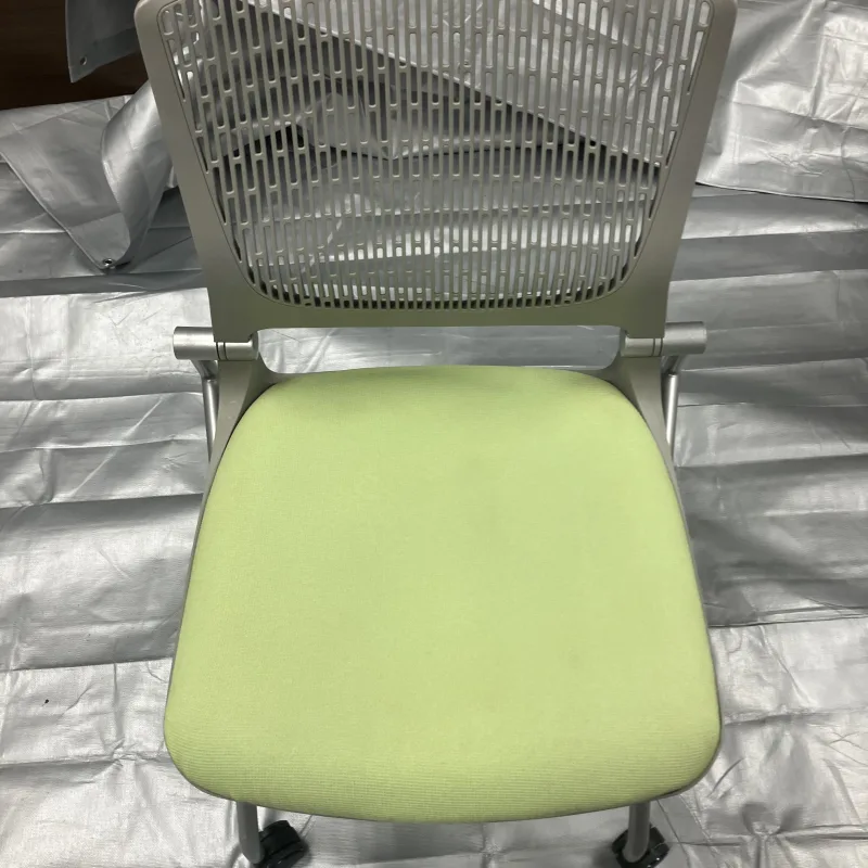 チェア座面の汚れ美観回復