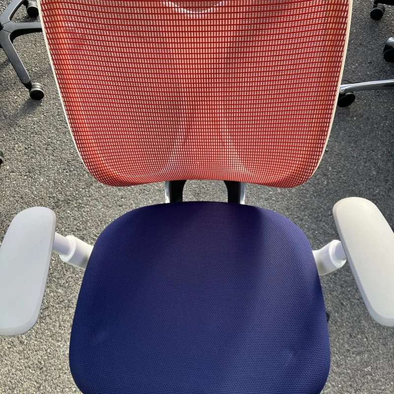 オカムラ　サブリナ　チェア