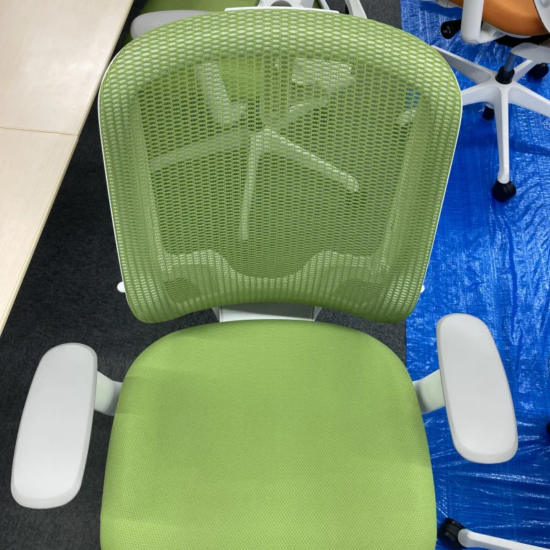 オカムラ　シルフィー