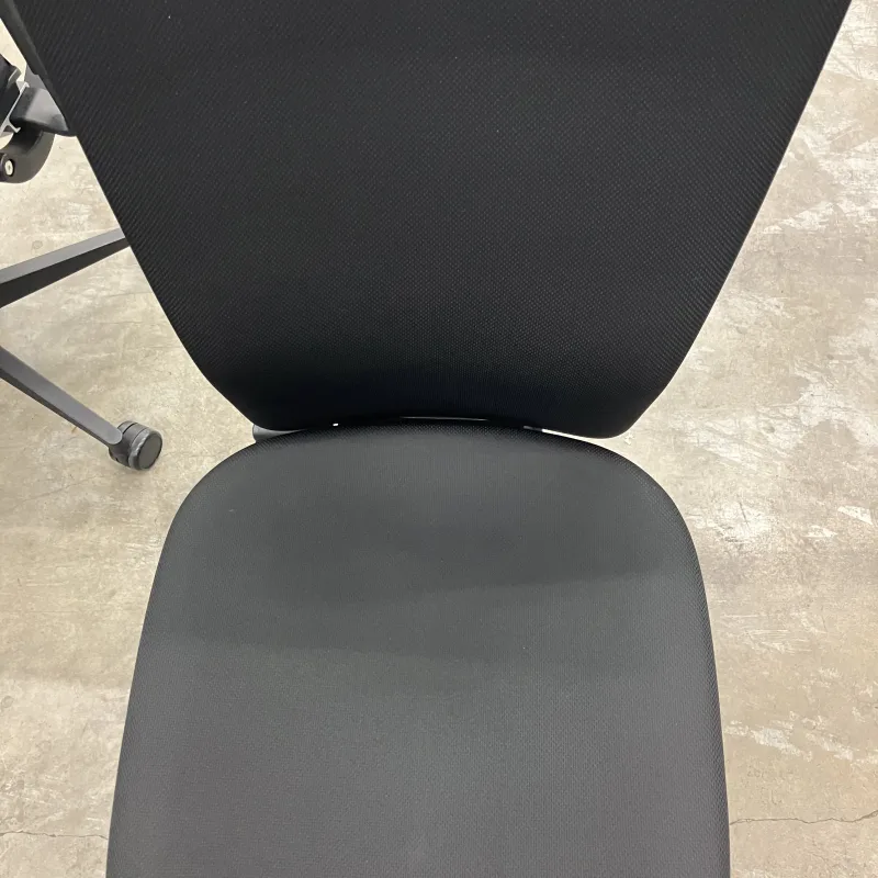 オカムラ　カロッツア