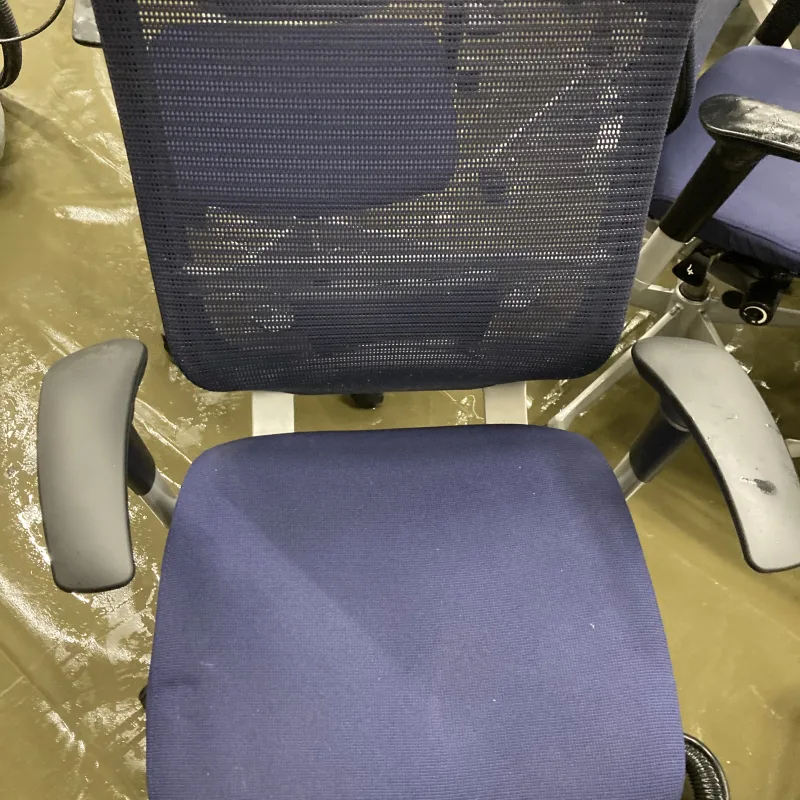 千葉県柏市 オカムラ バロン OAチェアのオフィスチェアクリーニング前