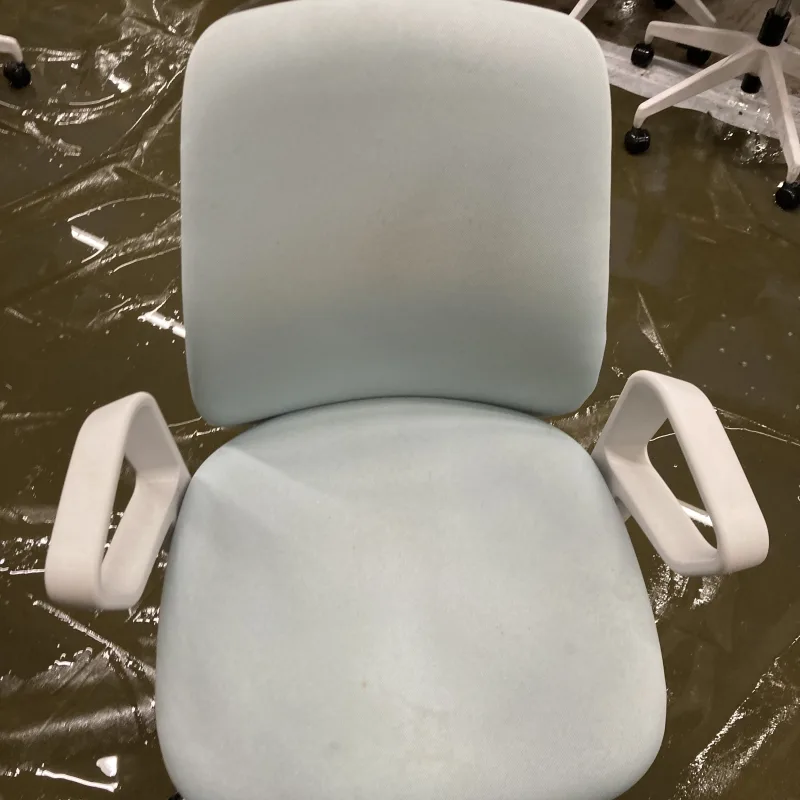 千葉県柏市 コクヨ エルア OAチェアのオフィスチェアクリーニング前