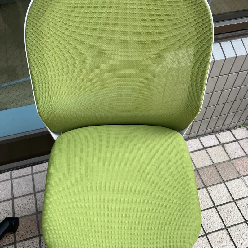 東京都杉並区 プラス Bodyfit OAチェアのオフィスチェアクリーニング後（主な汚れ: シミ・皮脂汚れ）