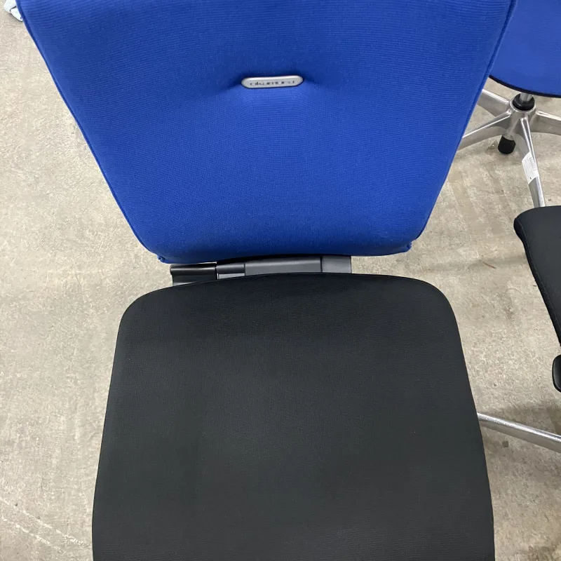 オカムラ フィーゴのくすみを短時間で整えた施工