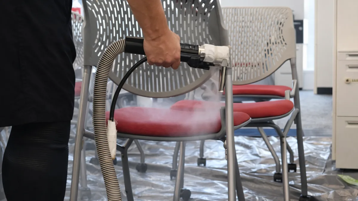 “ゴシゴシ”ではなく
“まるごと洗浄”